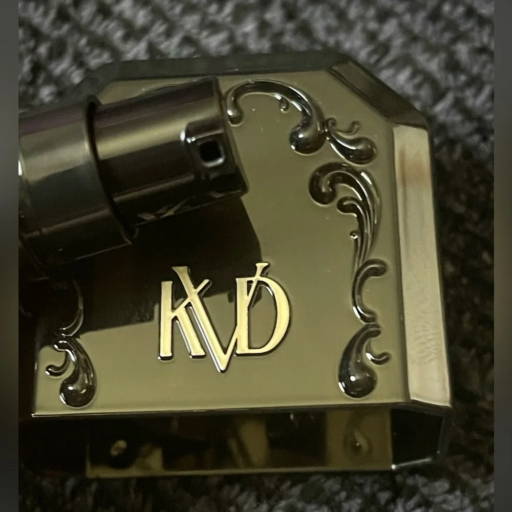 KVD Good Apple Light 021 Full-Coverage Transfer-Proof Serum Foundation